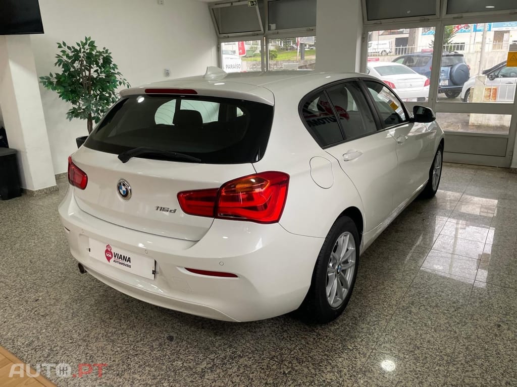 BMW 116 d Line Luxury Auto