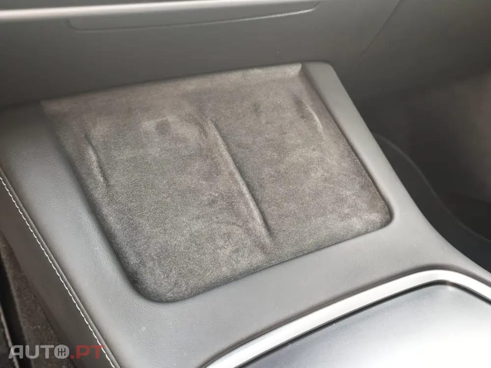 Tesla Model 3 Standard Range Plus RWD