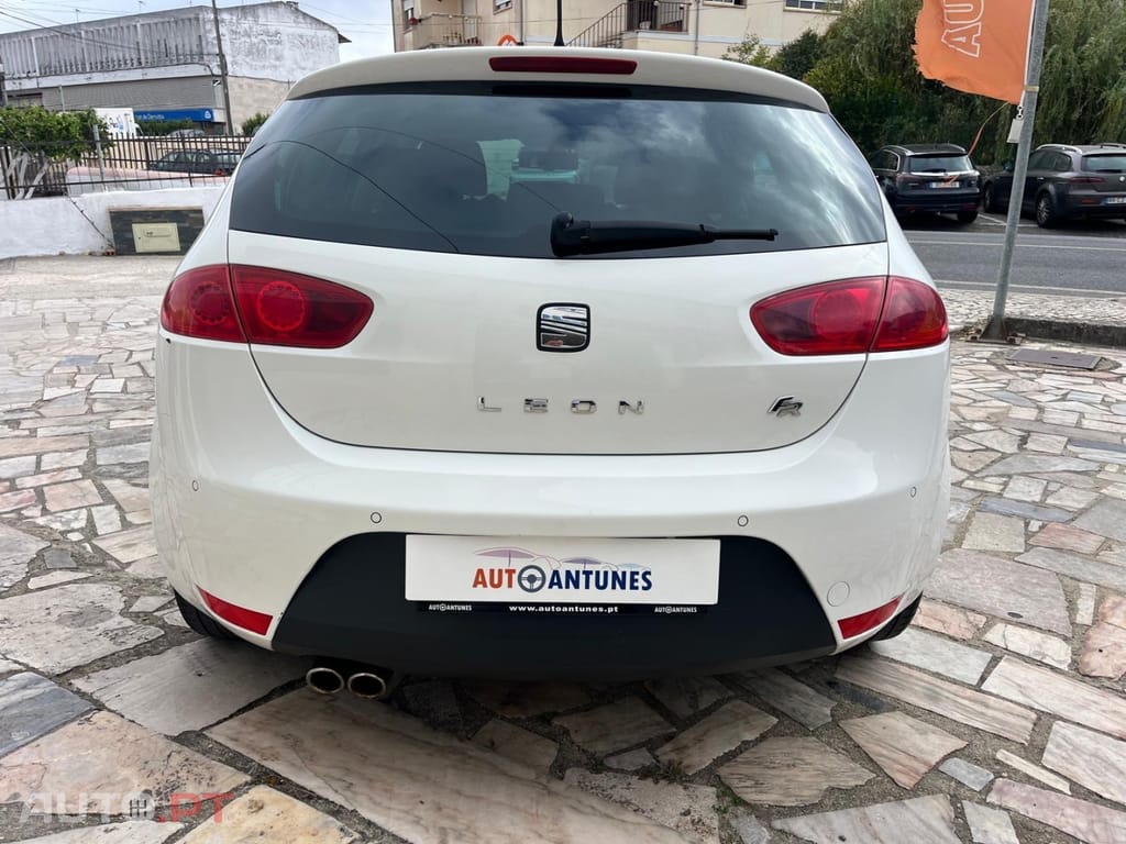 Seat Leon 2.0 TDI FR 18 Tiago Monteiro