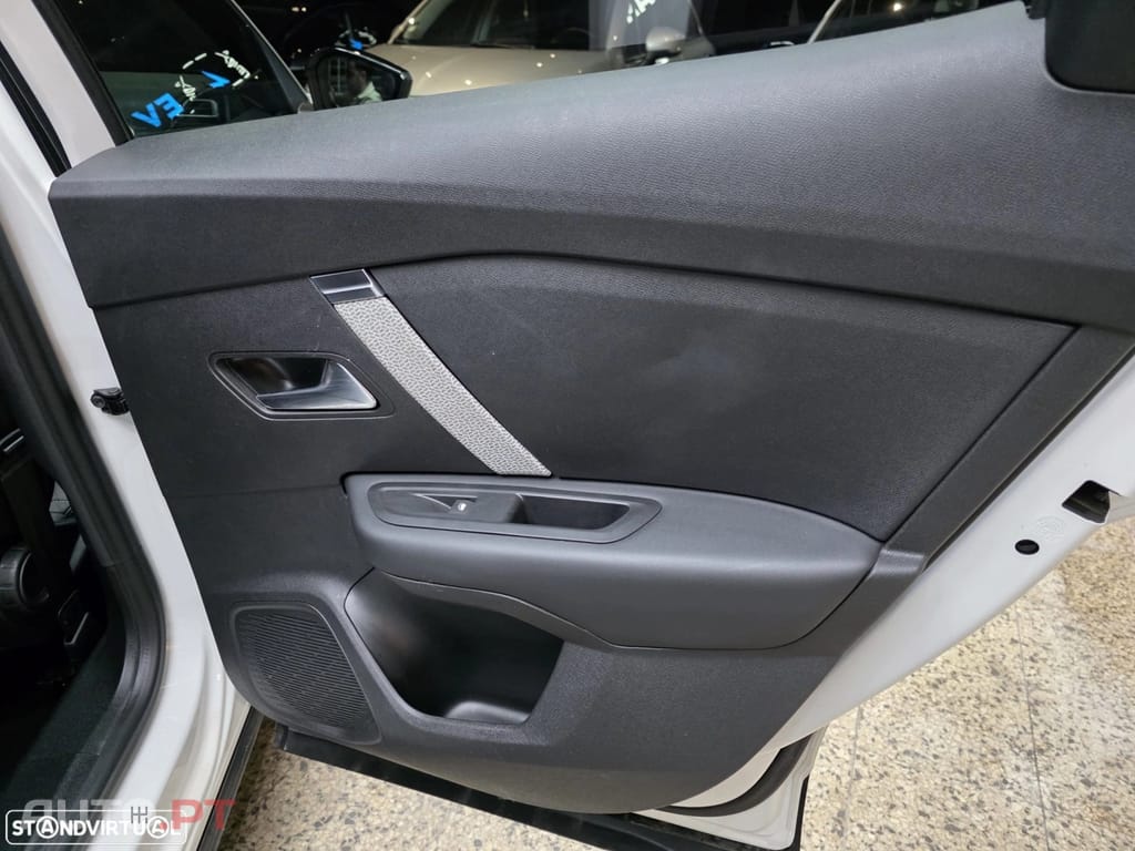 Citroen e-C4 X Shine Pack