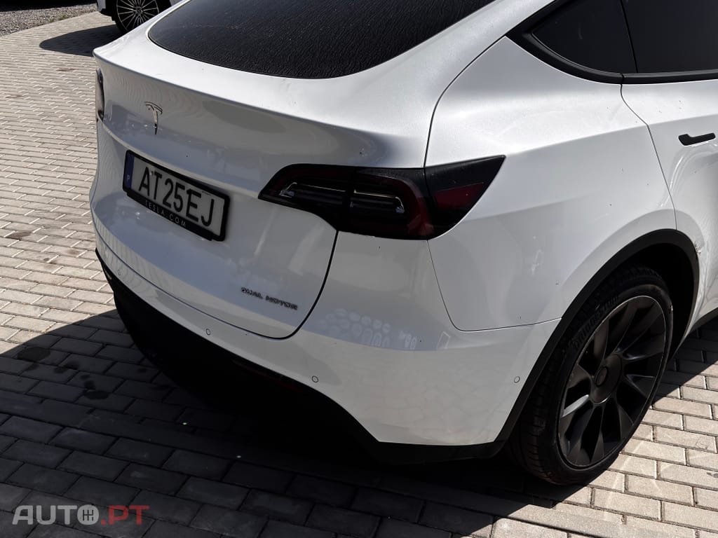 Tesla Model Y Long Range Tração Integral