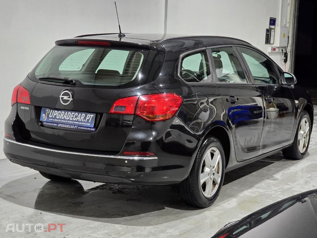 Opel Astra 1.6 CDTI Dynamic S/S