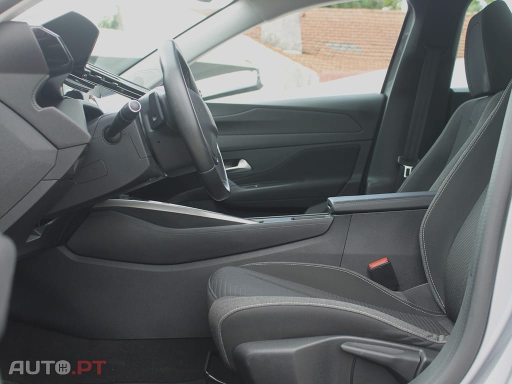 Peugeot 308 1.5 BlueHDi Active Pack EAT8