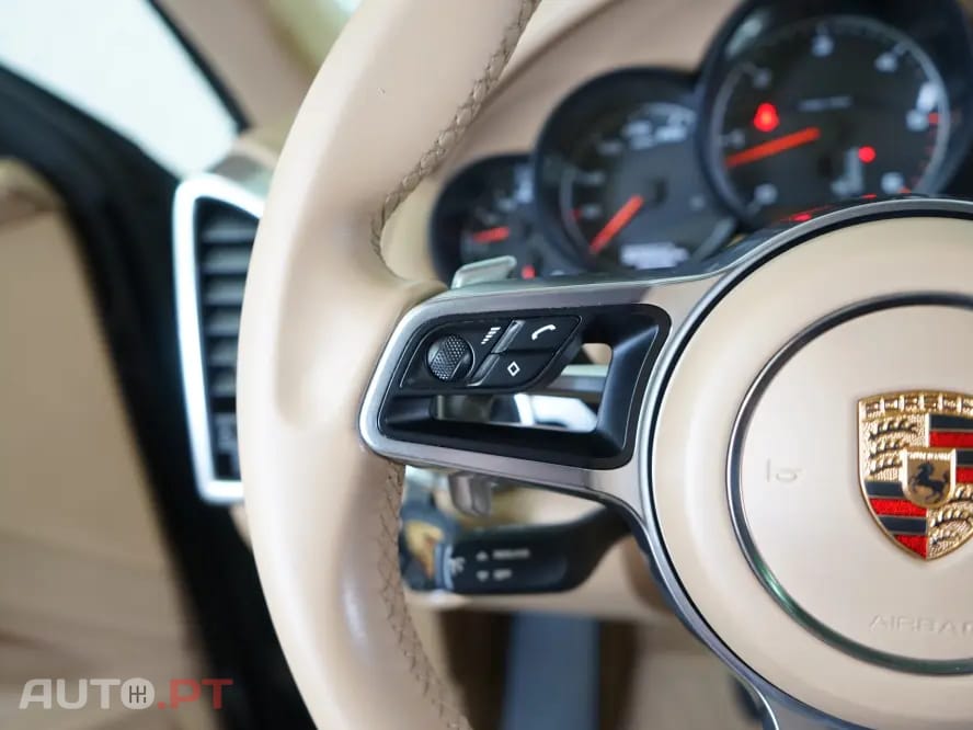 Porsche Cayenne 3.0 V6