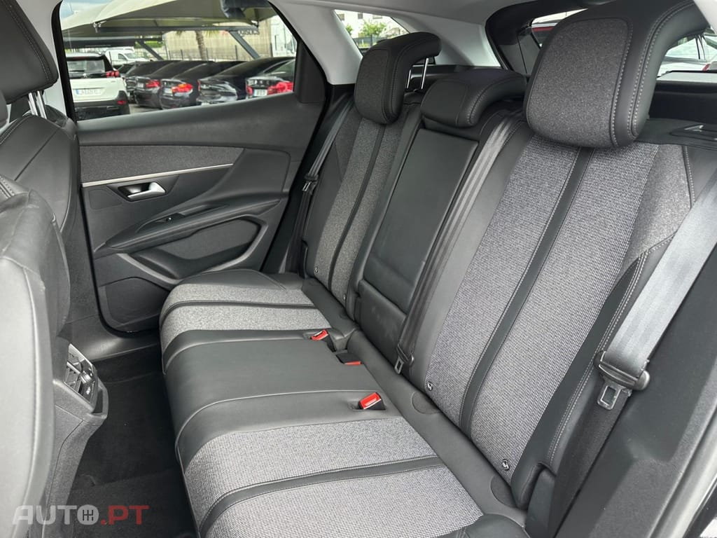 Peugeot 3008 1.5 BlueHDi Allure