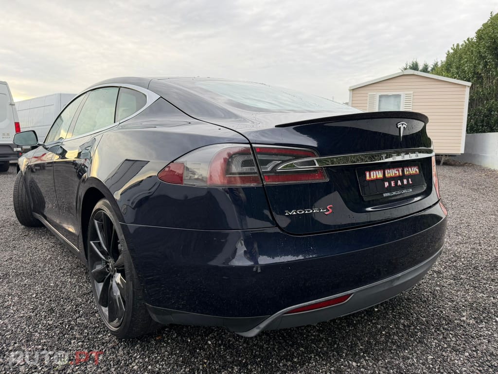 Tesla Model S 60