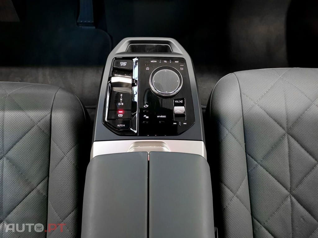 BMW iX xDrive40