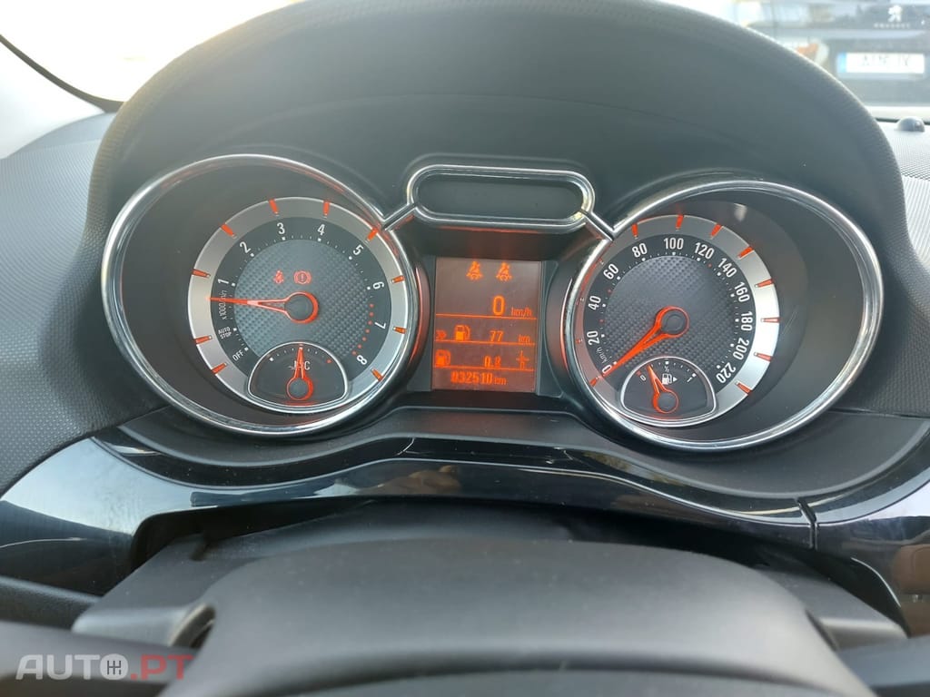 Opel Adam 1.0 T Rocks
