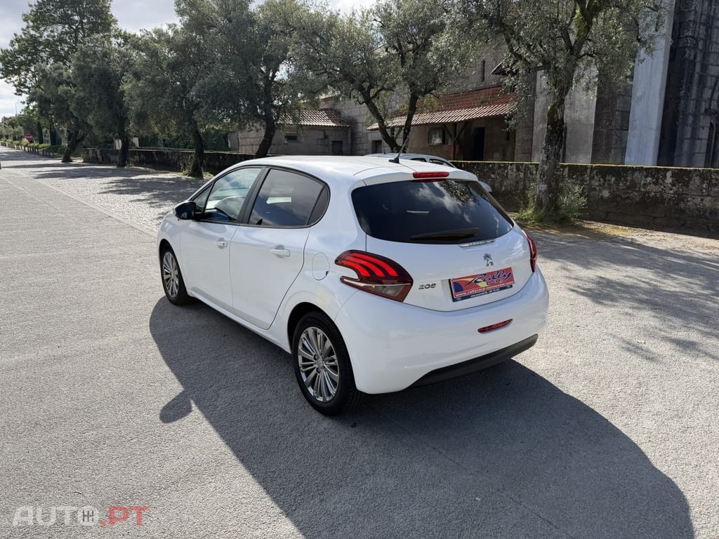 Peugeot 208 1.6 e-HDi Active