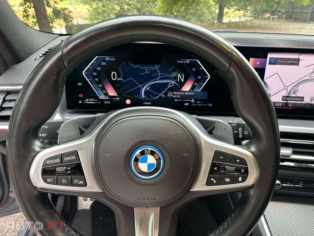 BMW 330 e Touring Pack Desportivo M Auto