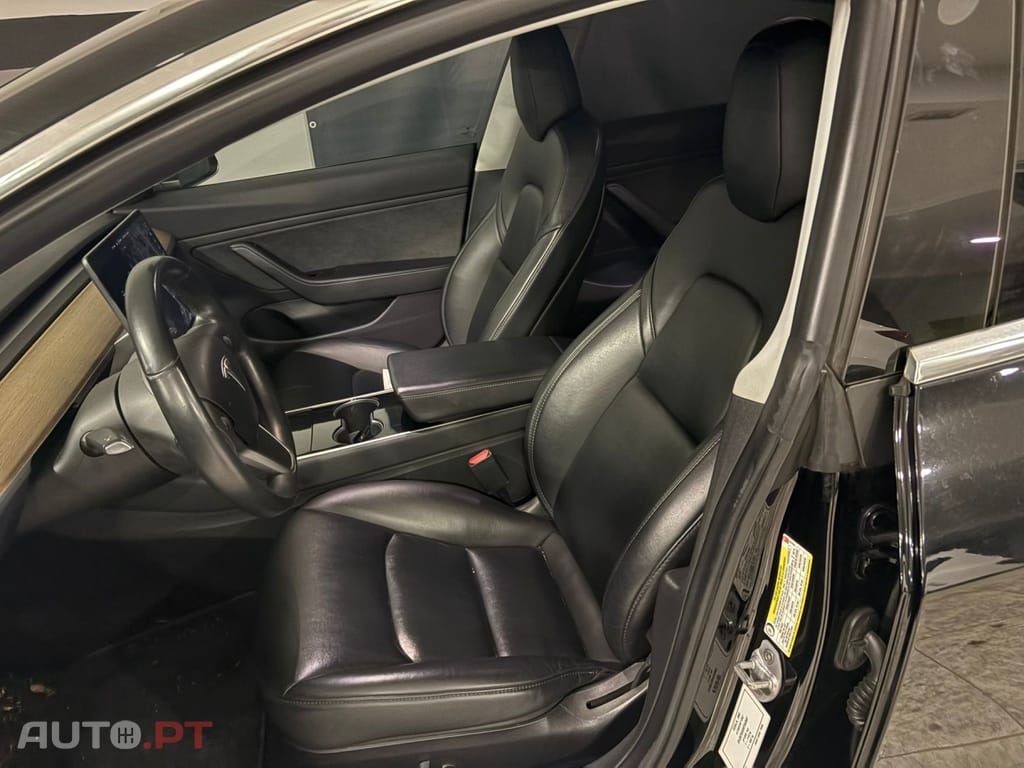 Tesla Model 3 Long Range Tração Traseira