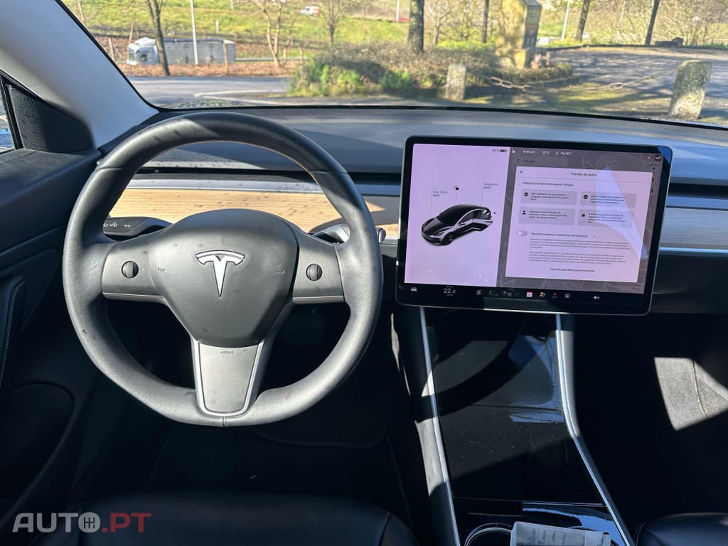 Tesla Model 3 Long-Range Dual Motor AWD