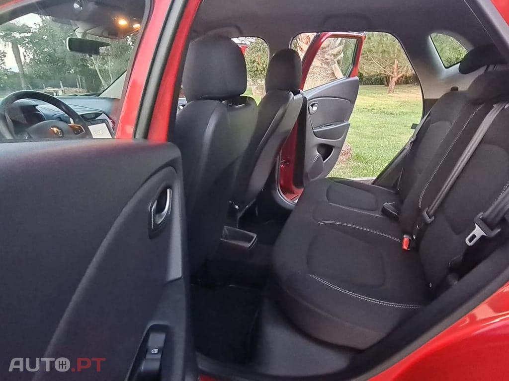 Renault Captur 1.5 dCi Red Edition