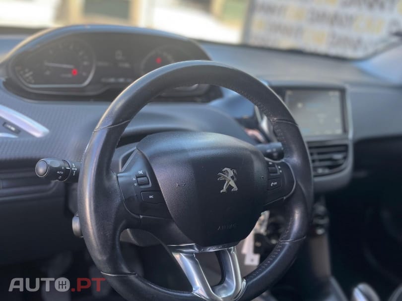 Peugeot 208 1.2 PureTech Style