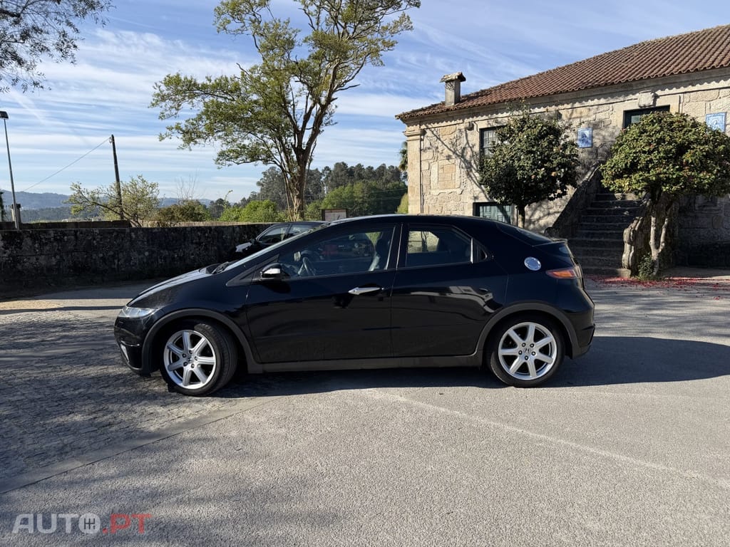 Honda Civic 1.8 Executive