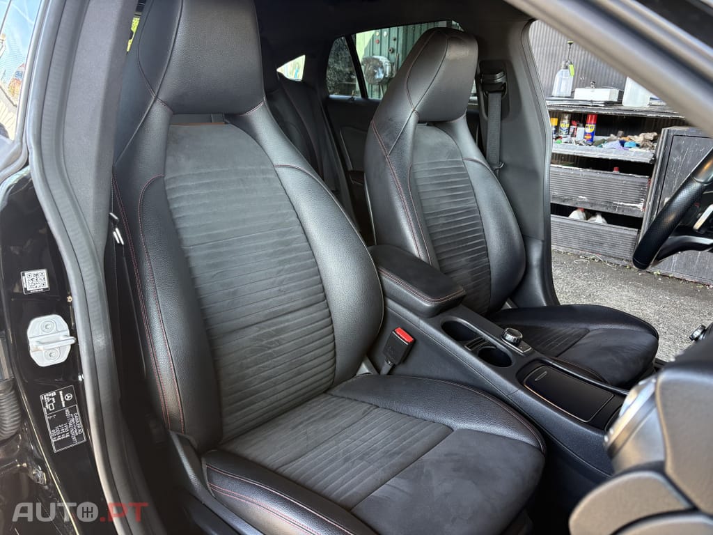 Mercedes-Benz CLA 180 AMG Line