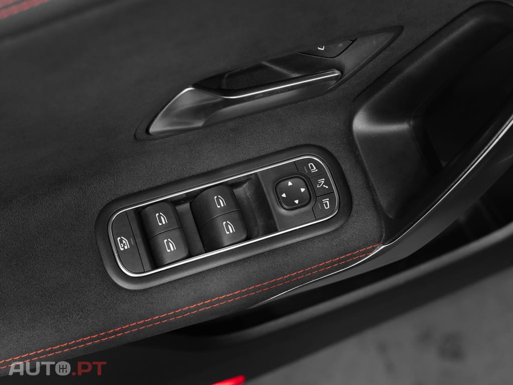 Mercedes-Benz CLA 250 e Shooting Brake AMG Line