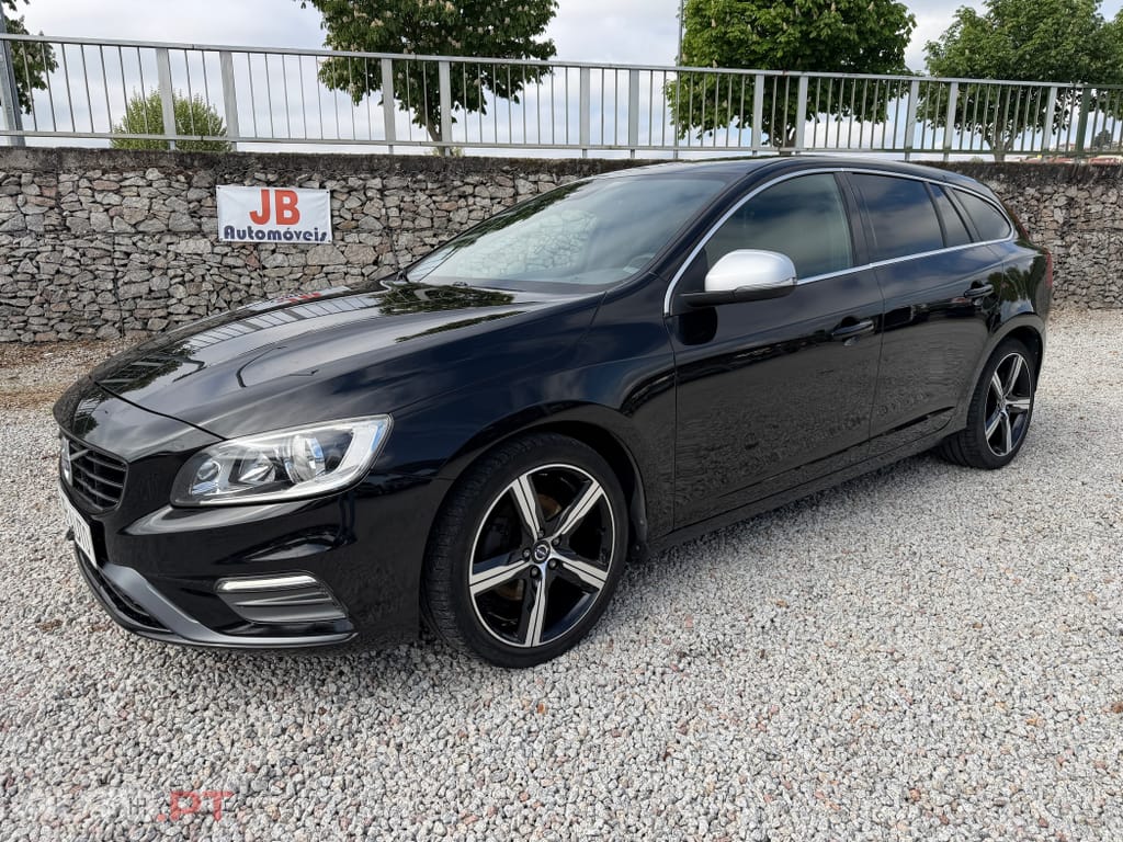 Volvo V60 2.0 D3 R-Design