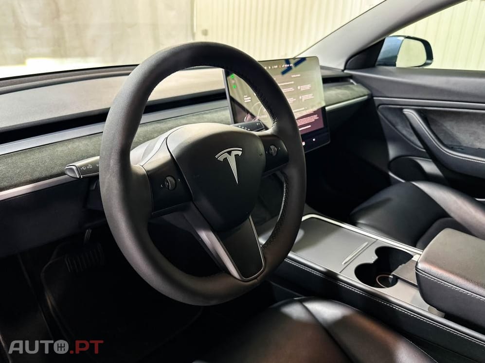 Tesla Model 3 Long Range AWD Dual Motor