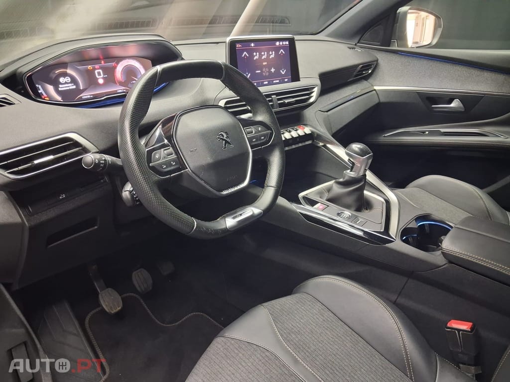 Peugeot 3008 1.2 PureTech GT Line — fotografia 9