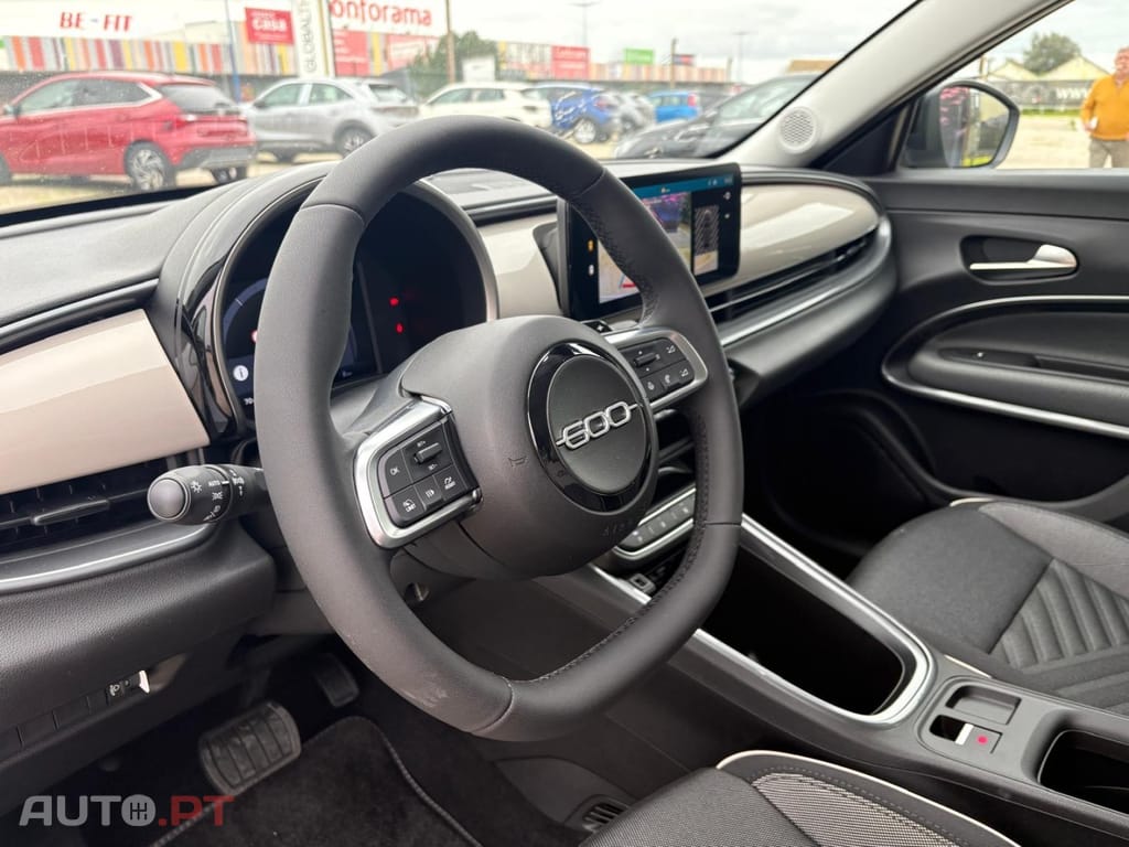 Fiat 600 1.2 Hybrid Icon