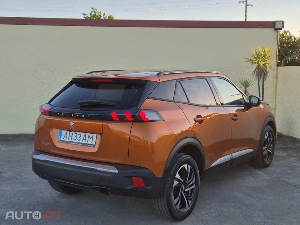 Peugeot 2008 1.2 PureTech Allure Pack