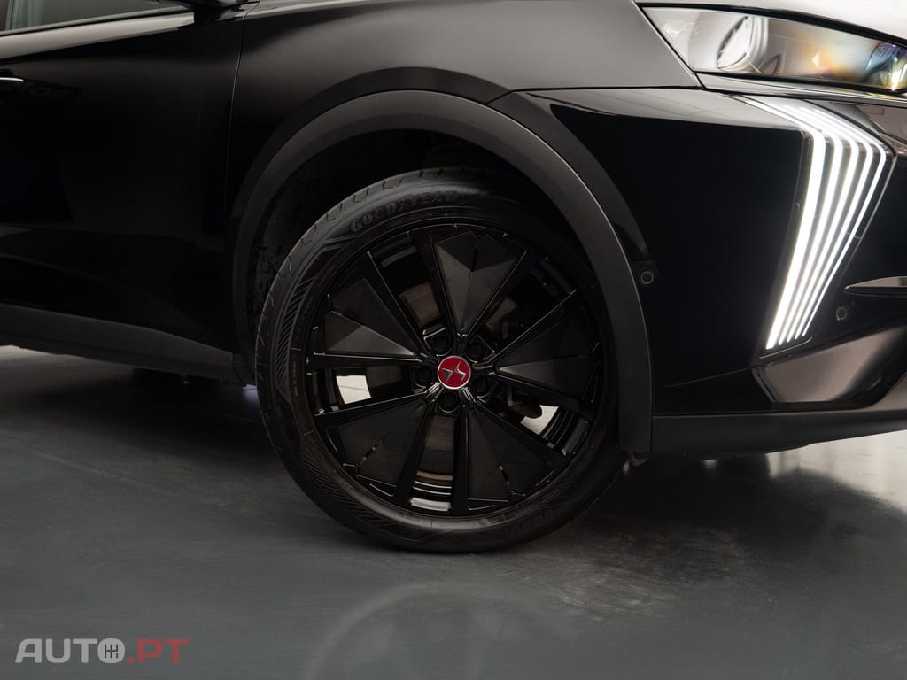 DS DS7 Crossback E-Tense Performance Line EAT8