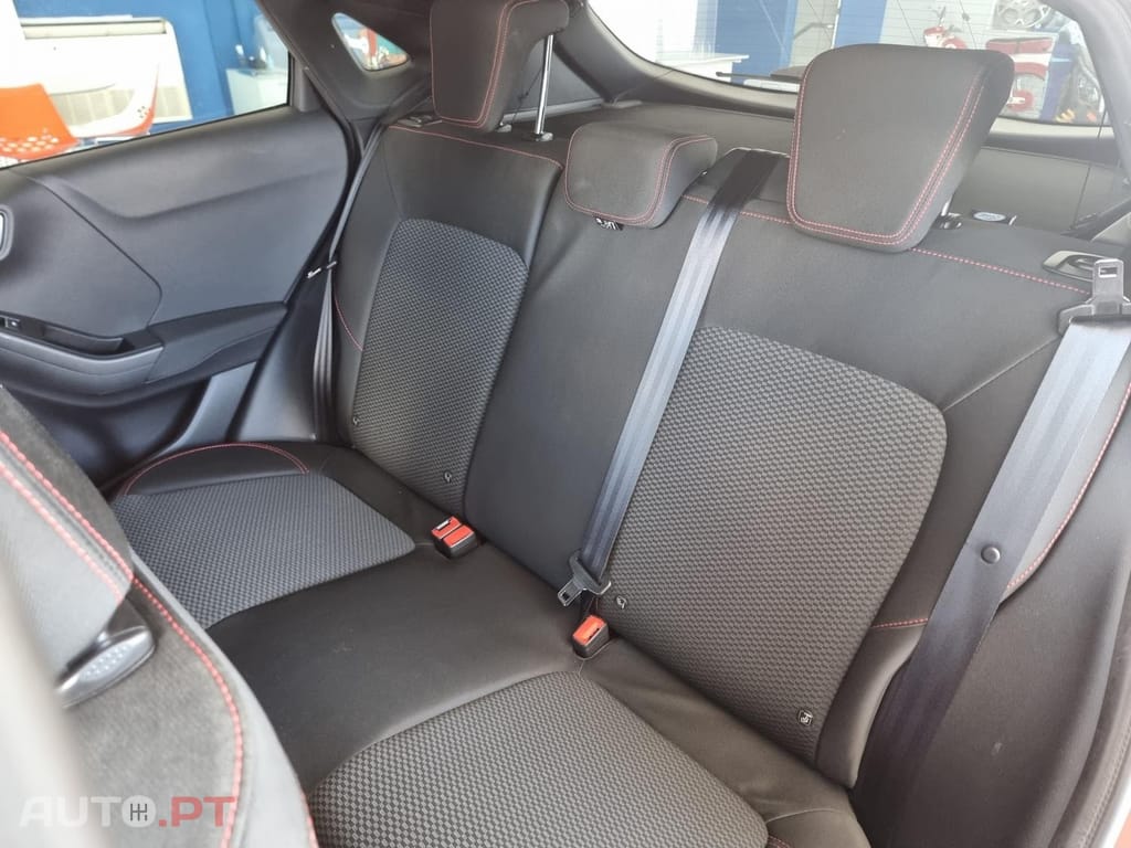 Ford Puma 1.0 EcoBoost MHEV ST-Line — fotografia 15