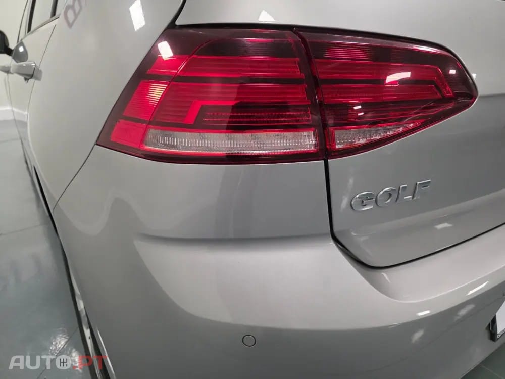 Volkswagen Golf 1.6 TDI CONFORTLINE