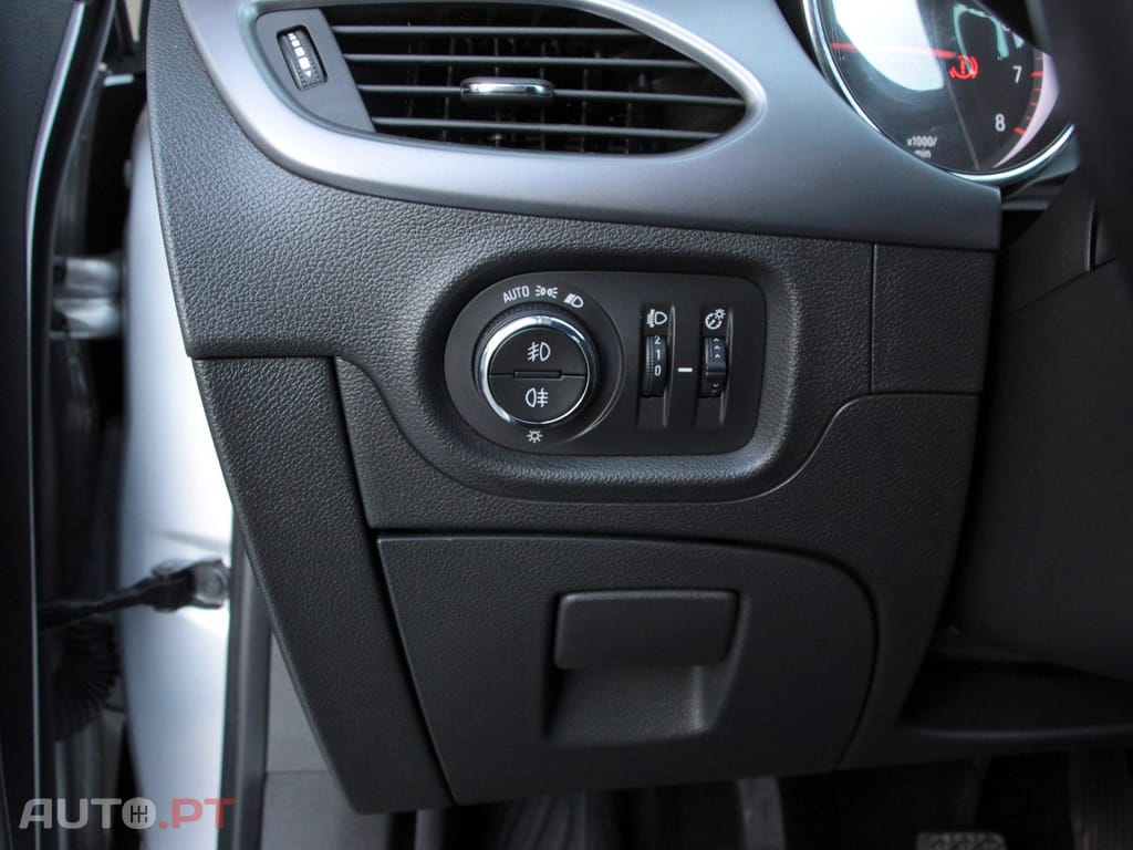 Opel Astra 1.0 120 Anos S/S