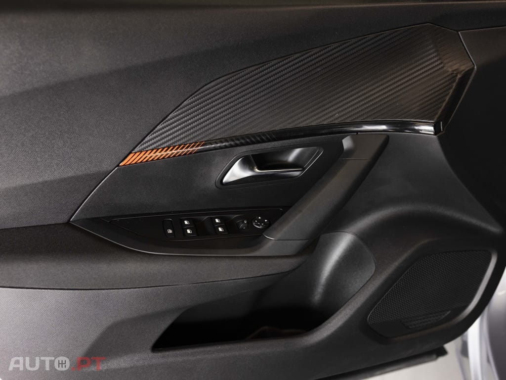 Peugeot 2008 1.5 BlueHDi Active