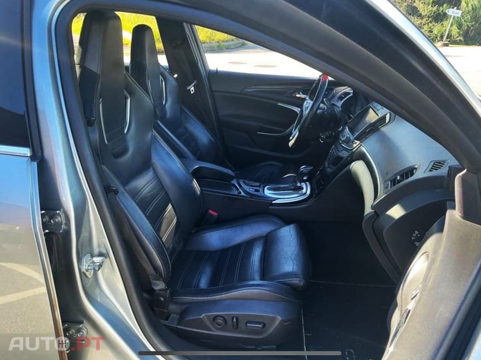 Opel Insignia OPC 2.8 T V6 AWD Active-Select