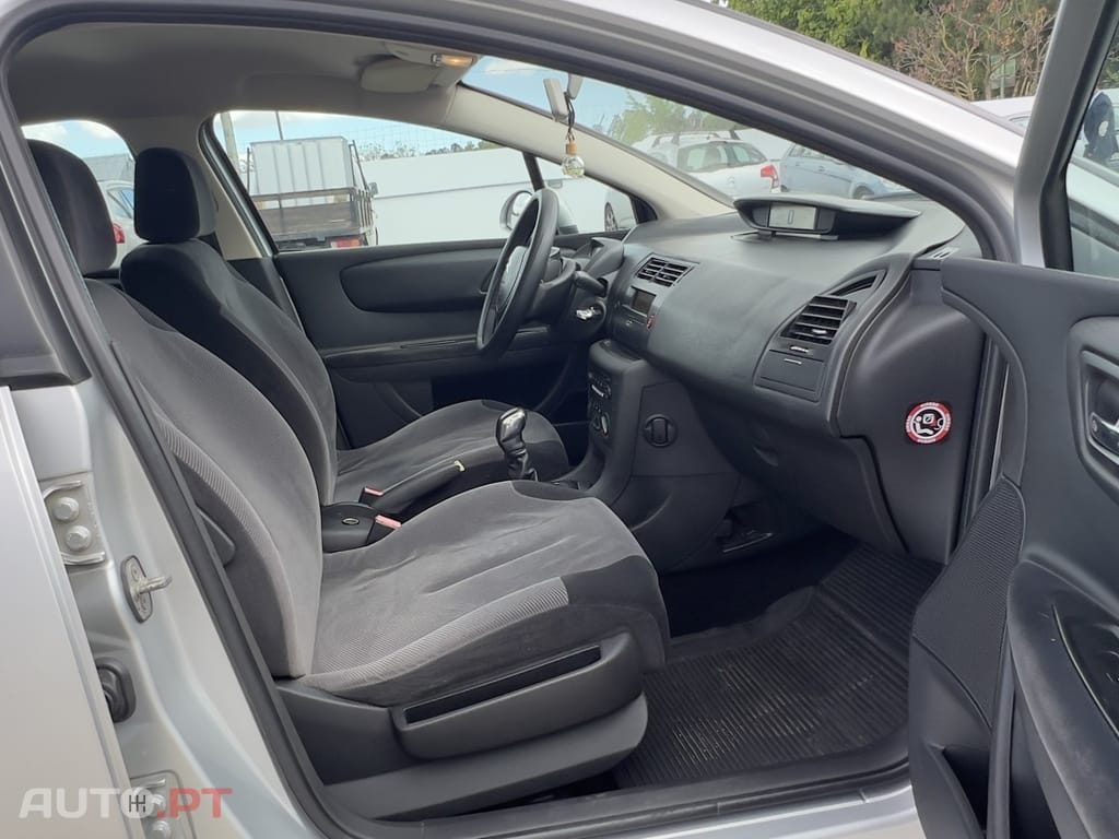 Citroen C4 1.4 16V SX