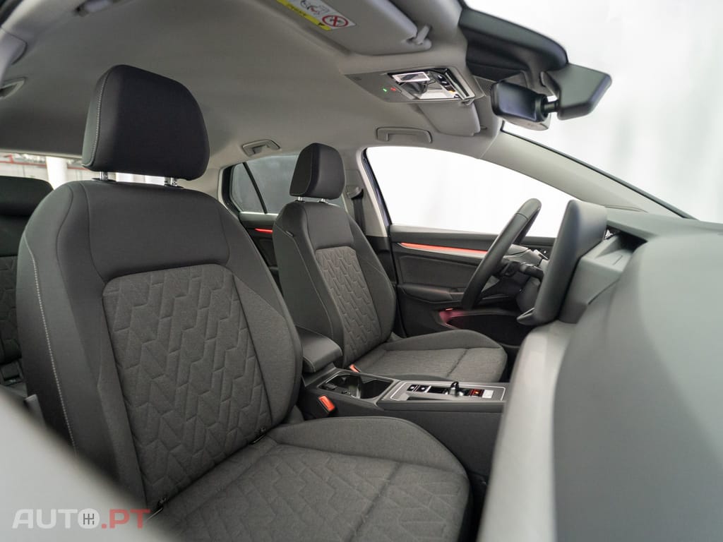 Volkswagen Golf 1.5 TSI e-Hybrid Life DSG