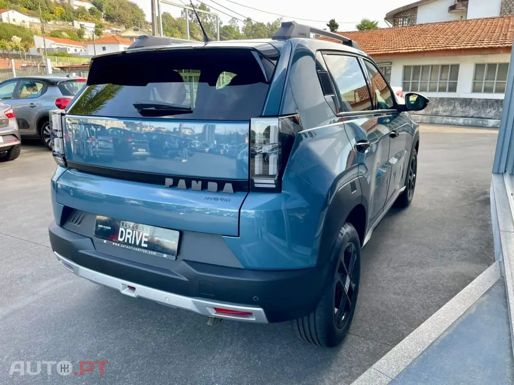 Fiat Grande Panda 1.2 Hybrid Icon eDCT