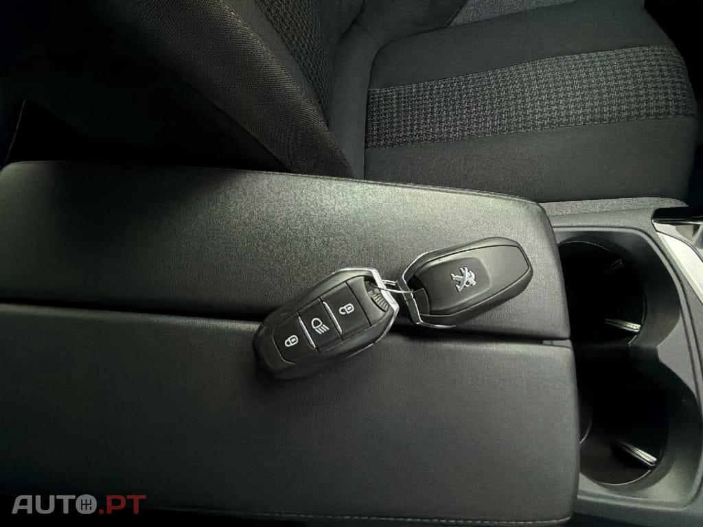 Peugeot 3008 1.2 PureTech Active Pack