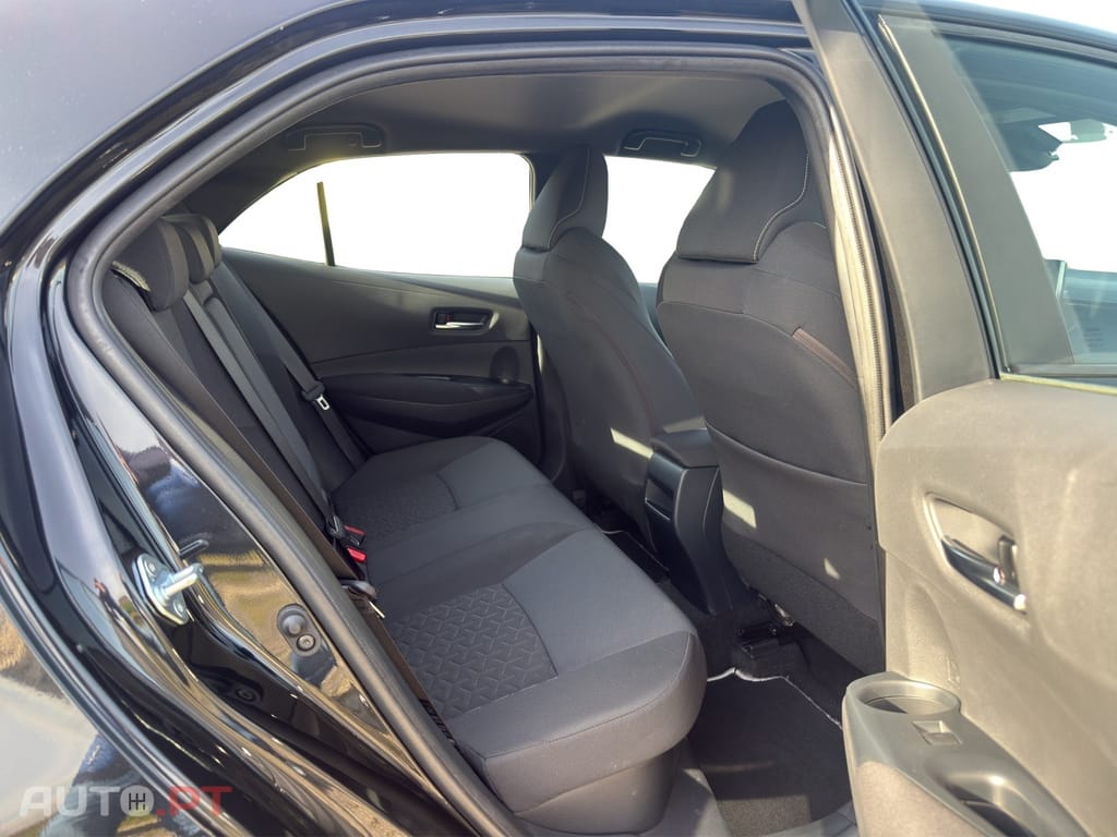 Toyota Corolla 1.8 Hybrid Comfort