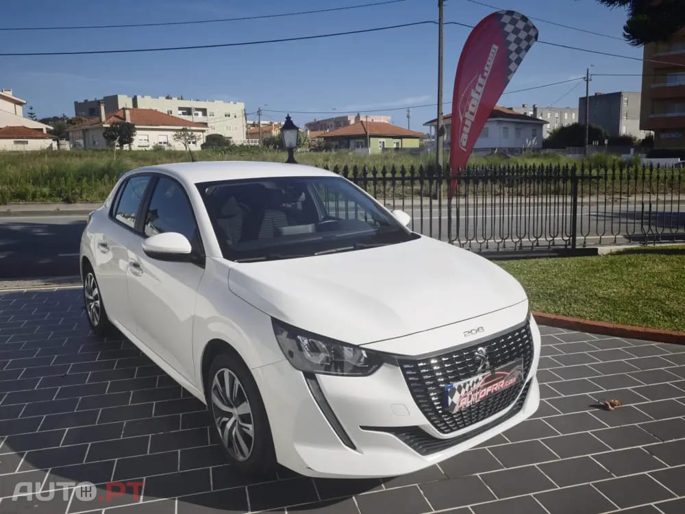 Peugeot 208 1.2 PureTech Allure Pack EAT8