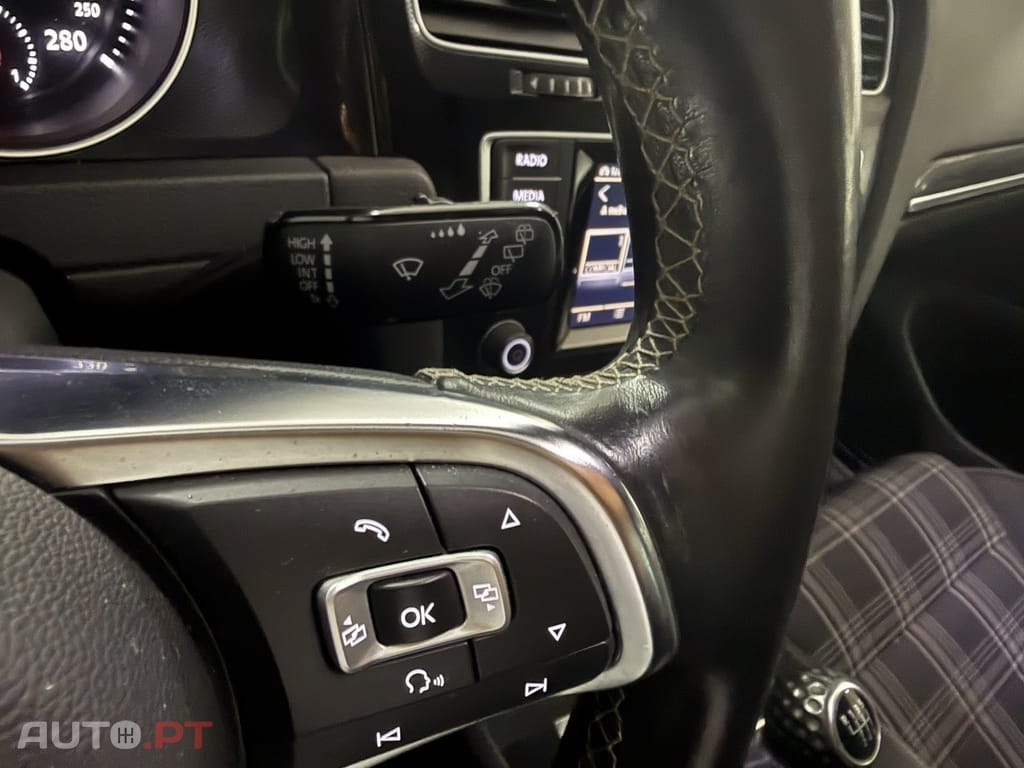 Volkswagen Golf 2.0 TDi GTD