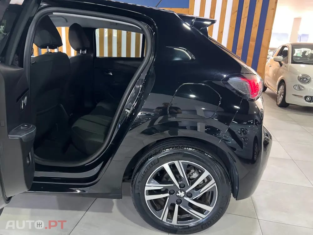 Peugeot 208 1.5 BlueHDi Allure Pack