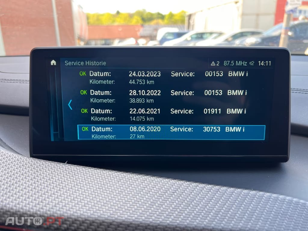 BMW i8 Standard