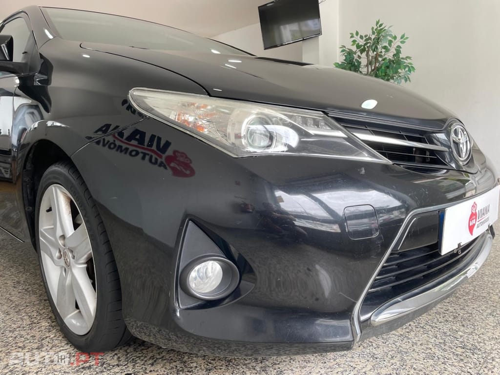 Toyota Auris 1.4 D-4D Exclusive+P.Sport