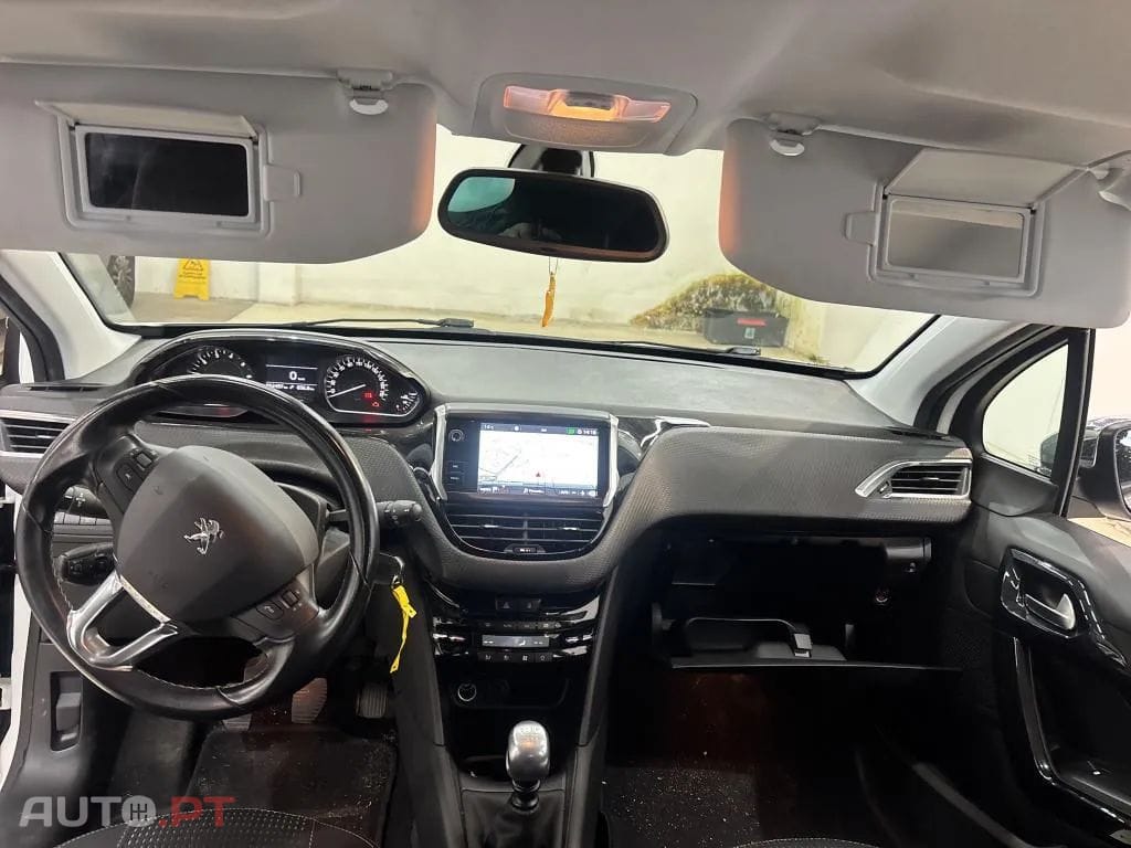 Peugeot 208 1.2 PureTech Allure