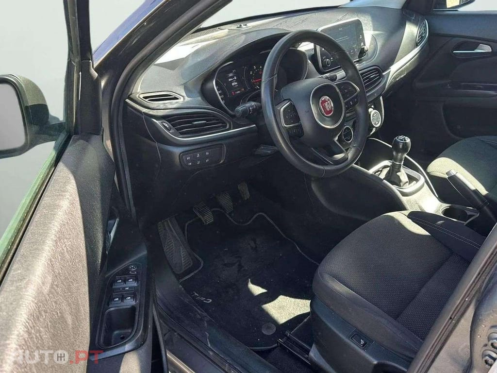 Fiat Tipo 1.3 M-Jet Lounge