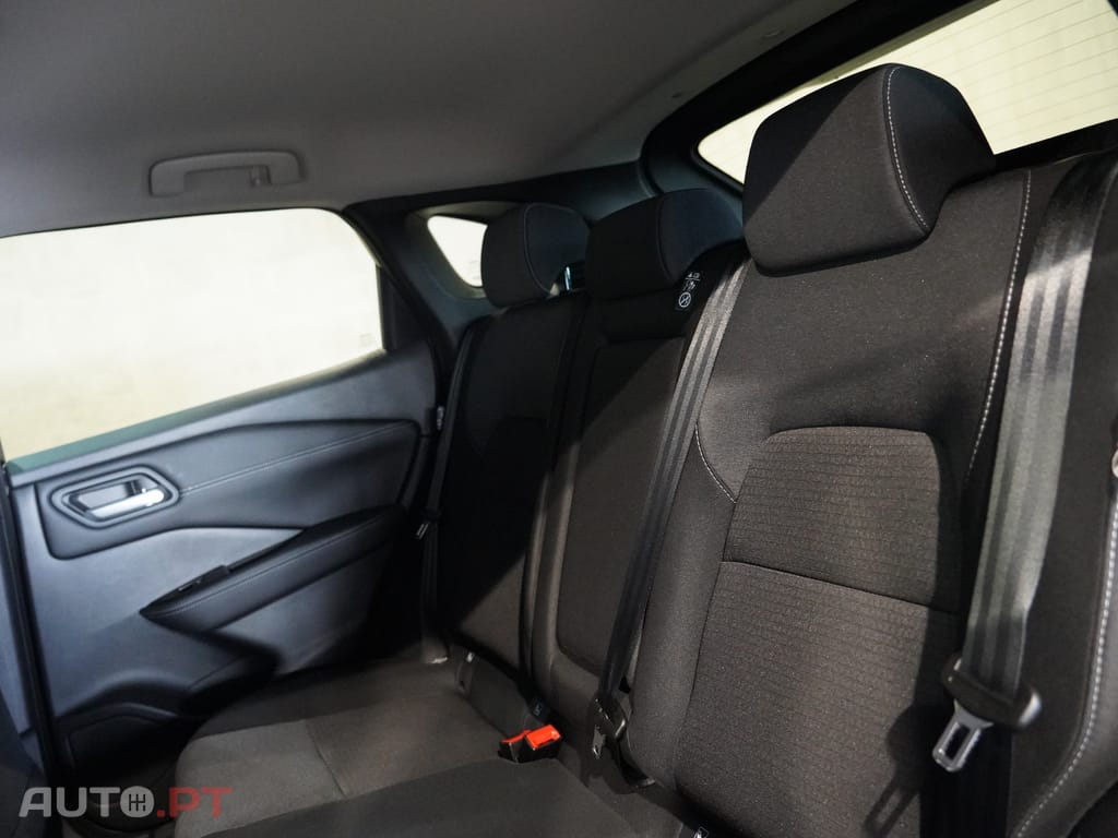Nissan Qashqai 1.3 DIG-T N-Connecta LED+TT+SKY