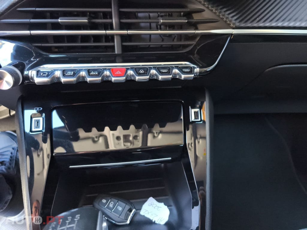 Peugeot 2008 1.2 PureTech Allure Pack