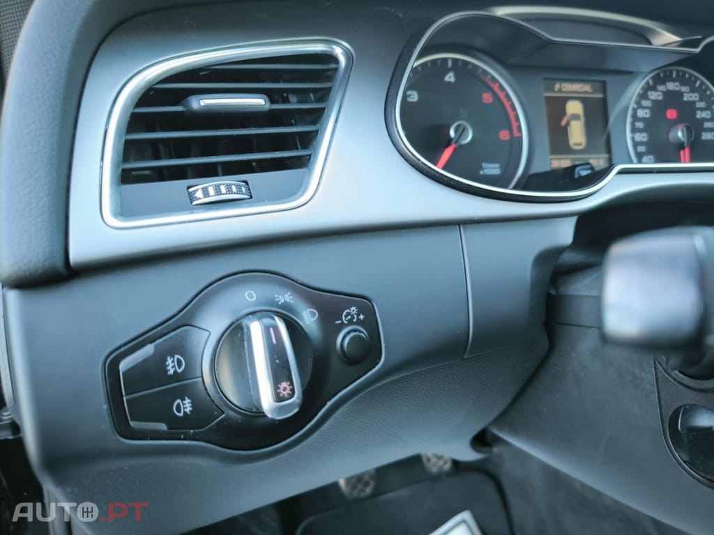 Audi A4 Avant 2.0 TDI S-line