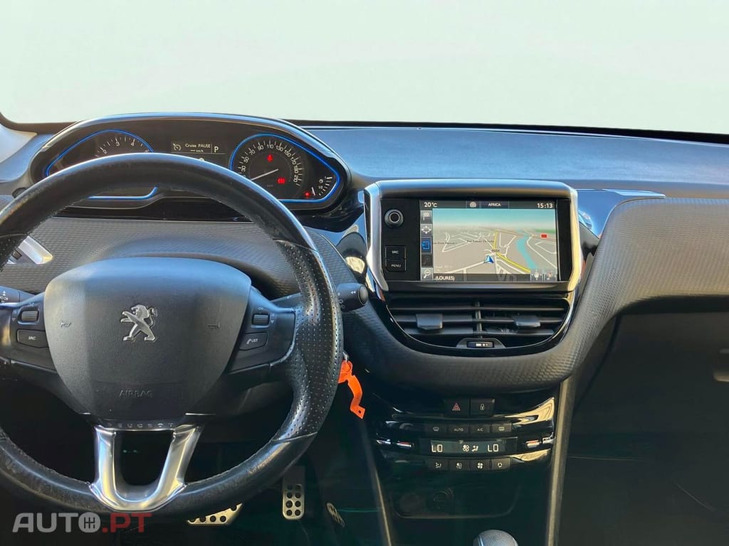 Peugeot 2008 1.2 PureTech Crossway EAT6
