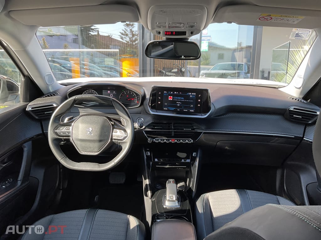 Peugeot 2008 1.2 PureTech Allure Pack EAT8