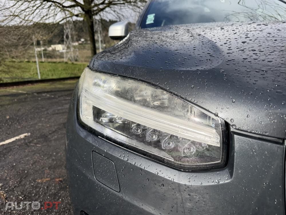 Volvo XC90 2.0 D4 R-Design